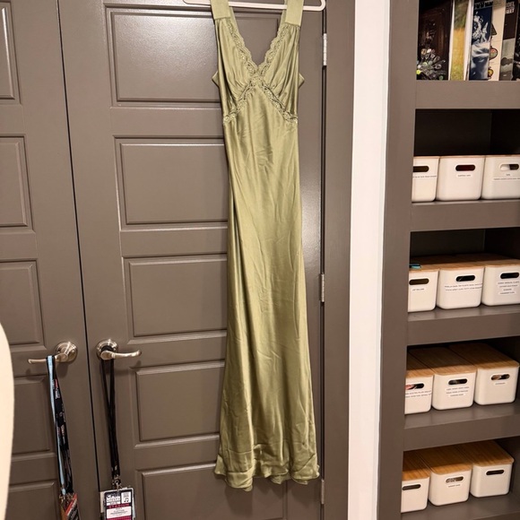 Reformation Chania Olive Green Silk Maxi XS - Picture 4 of 4
